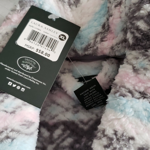 Laura Ashley Printed Fluffy ROBE Soft Warm NEW NWT - Picture 4 of 8